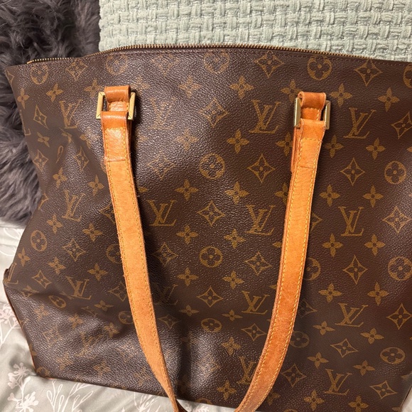 Louis Vuitton tote - Picture 1 of 4